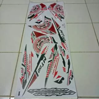 Striping variasi yamaha vixion nvl gravis 2013-2015 putih merah