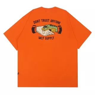 KIOKU DONT TRUST ANYONE TEE // OVERSIZED