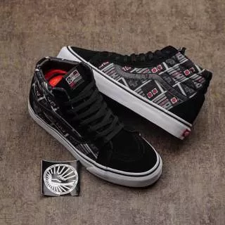 SEPATU NINTENDO X VANS SK8 HI CONTROLLER