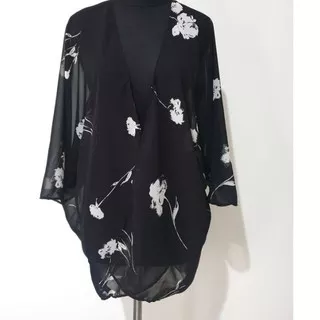 Vilove outer - Black elegant flowery