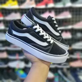 Sepatu vans old skool