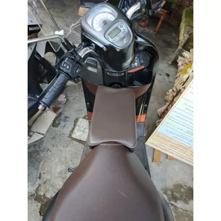 jok depan boncengan anak warna coklat scoopy beat mio vario125 vario150