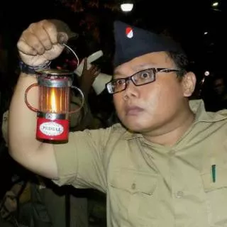 LAMPU MINYAK GORENG LAMPU TEMPLOK LENTERA JADOEL ANNA5758