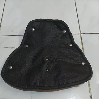 tutup sedel jengki merk polo. cover sepeda jengki .  krakap sadel jengki . jok sepeda onthel