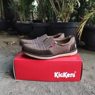 sepatu pria kickers ready