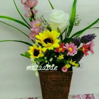 Buket bunga rangkai artificial dan vas motif tembaga /shaby chic