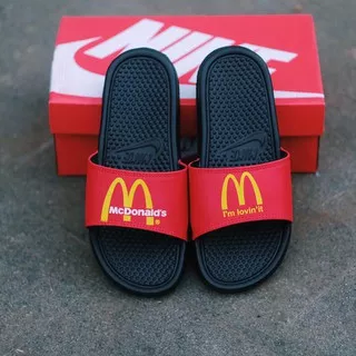 SANDAL NIKE BENASSI RED BLACK X MCD  SIZE 39-44   FREE TOTEBAG FREE STICKER