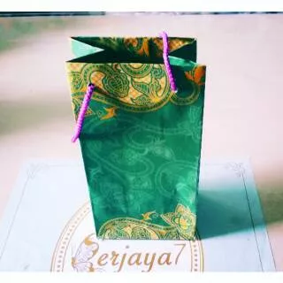 Kantong kertas /paperbag