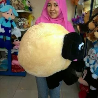 Boneka domba jumbo besar  boneka kambing boneka saun de ship