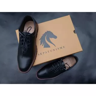 Sepatu Oxford Kulit Wholecut Warna Hitam | Pre Order Sepatunisme