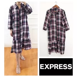 EXP flannel plaid midi shirt dress (white black pink)