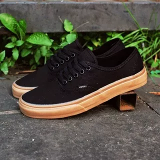 VANS AUTHENTIC BLACK GUM UNISEX PREMIUM BNIB IMPORT MADE IN CHINA SEPATU PRIA WANITA BISA COD