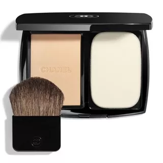 Chanel Vitalumiere Compact Douceur Lightweight Compact Powder SPF 10