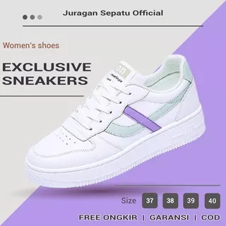 Sepatu Wanita Sneakers Putih 03 Keren Casual Unisex Spatu Kets Perempuan Sport Joging Running Sneaker Couple Santai Jalan Snakers Slop Slip Cowok Cewek Snekers Lokal Import Snikers Terbaru Kekinian Remaja Murah Canvas Kulit Karet Sekolah Kuliah Warna