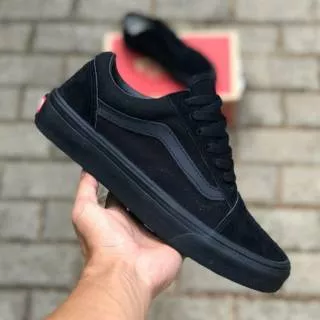 SEPATU VANS OLDSKOOL FULL BLACK HITAM POLOS PREMIUM BNIB ICC IFC DT