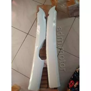 Cover body under side dek samping bawah kanan kiri motor honda scoopy fi 2013-2016 putih