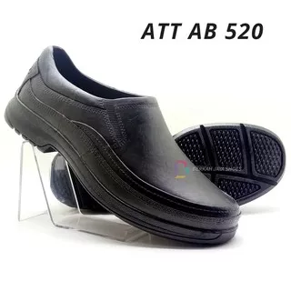 Sepatu Karet Pria - Sepatu Pantofel Karet Pria ATT AB 520 Hitam - Anti Air & Anti Slip