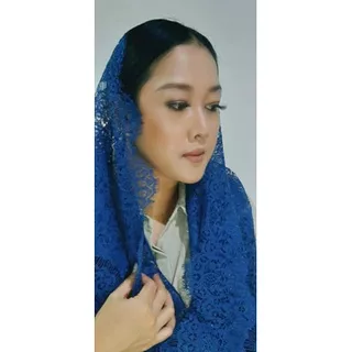 hijab brukat,hijab lace,kerudung brukat,hoodie,hijab instan,kerudung,hijab,jilbab