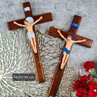 Salib Dinding Kayu Yesus Benediktus 30 cm