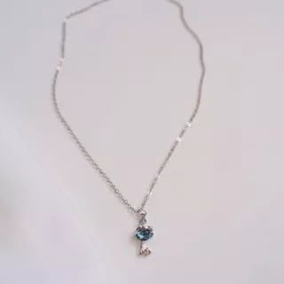 KALUNG Pandora Key necklace (in blue & red)