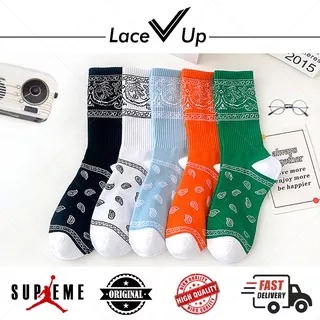 Kaos Kaki Paisley Pattern Dunk Socks - Lace Up Socks