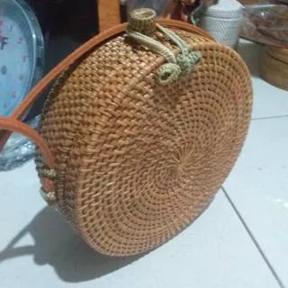 Tas rotan diameter 20 cm pita