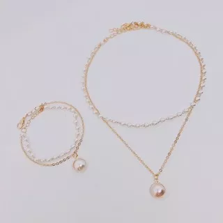 Carla Pearls Layer Necklace Bracelet