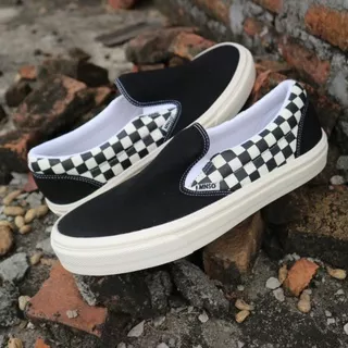 Slip on Lokal Sepatu Slip on Hitam Putih Middle CheckerBoard OG Original Brand Lokal Minusone Footwear Sepatu Pria