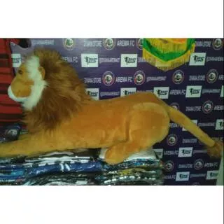 Boneka Singa Besar