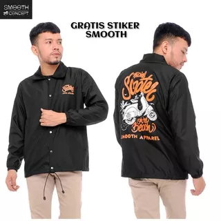 Jaket Coach SMOOTH CONCEPT Ridding Scooter On The Beach