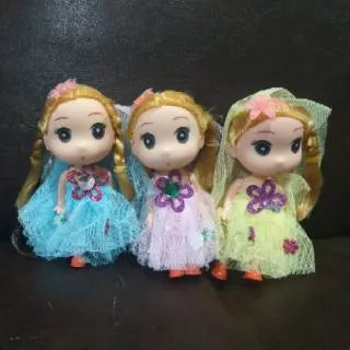 Gantungan boneka barbie cantik