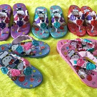 Sandal-selop-sepatu-wanita-kasut-terompah-anak-jepit-hello kitty-karet-kids