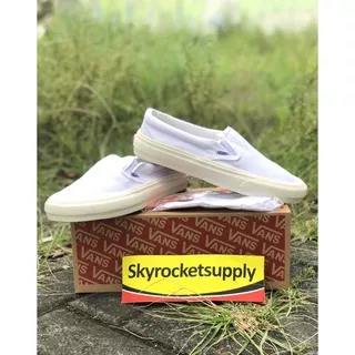 SEPATU V*NS SLIP ON FULL WHITE V*NS PUTIH  V*NS PREMIUM DISKON V*NS SEPATU MURAH BAYAR DI TEMPAT