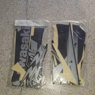 Striping sticker lis standar kawasaki ninja rr 2011-2012 hitam