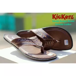 SENDAL SANDAL PRIA KICKERS REMPEL KULIT [DARK BROWN]