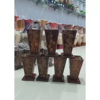 Vas bunga# vas kayu# vas pojokan# vas sudut# vas murah # vas klasik#pot kayu# pot bunga #pot motif