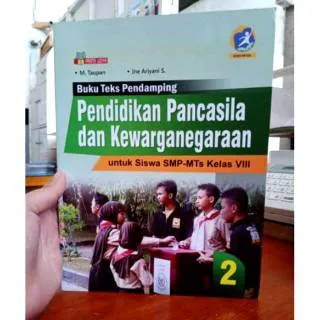 BUKU PAKET PPKn KELAS 8 / BUKU PPKn KELAS 8 / PPKn KELAS VIII SMP MTs KURIKULUM 2013 REVISI