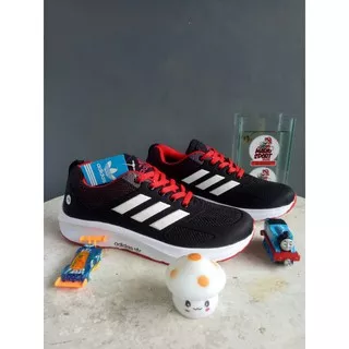 sepatu adidas classic / sepatu sport / sepatu running / sepatu jogging / sepatu sneankers terbaru