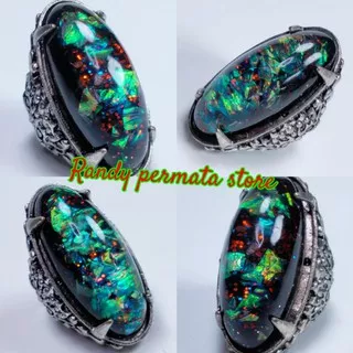 Batu Cincin Black Opal / Kalimaya Hitam Tim Tim Model Pandan Top Color