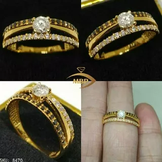 Cincin Emas Berlian Eropa Putih dan Berlian Hitam Natural Diamond & Black Diamond Gold Ring