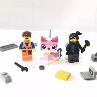 Mainan Lego Minifigure set Emmet , Unikitty, Lucy Wyldstyle Lego The Movie 2