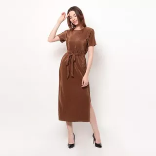 Becca Plisket Dress / Dress Plisket