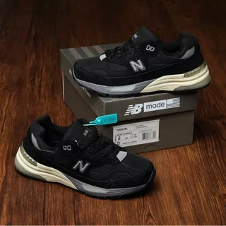 SEPATU SNEAKERS NEW BALANCE M992 BL BLACK GREY / SEPATU NEW BALANCE 992 BLACK