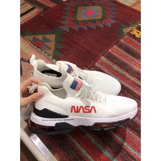 sepatu nasa pull&bear