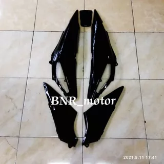 Cover Body Belakang plus Bok Aki Motor Honda Supra X 125 Lama/Batman Hitam