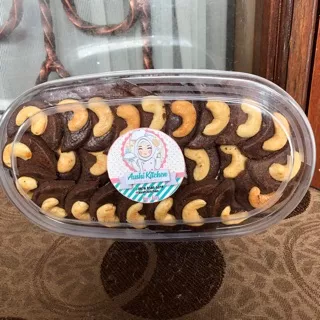 Kue kering mede coklat kacang mede mete bukan ina cookies coklat nastar kastengel putri salju bolu