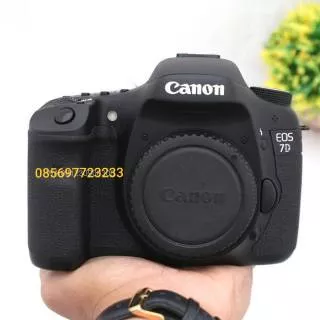 Canon 7d body only rasa baru