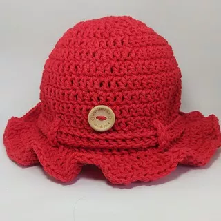 Flowy button hat