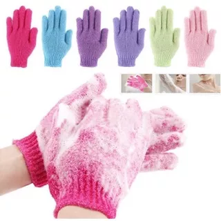 Bath Gloves / Sponge dari The Body Shop