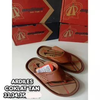 sandal Ardiles anak